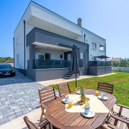 Domus Alba Apartments PUY Eksteriør bilde