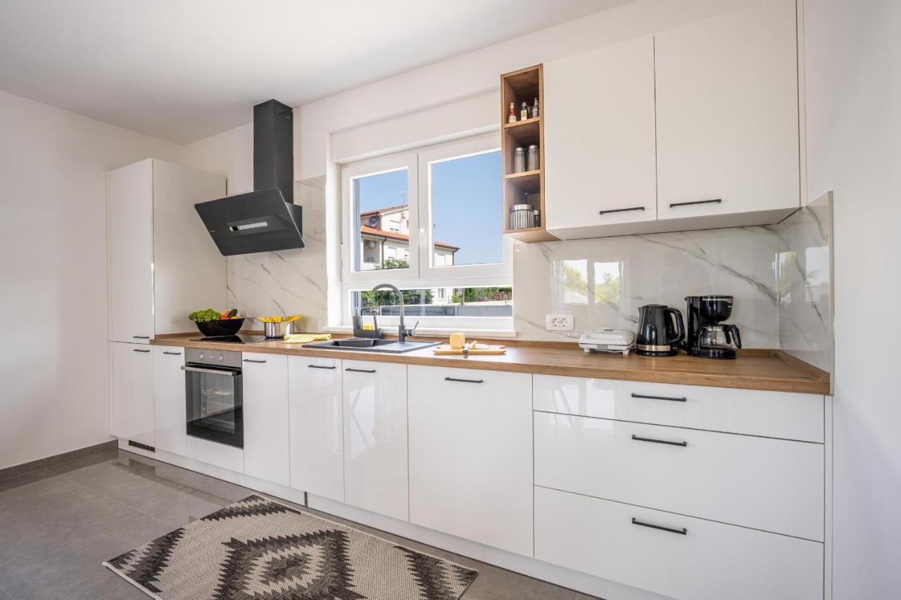 Domus Alba Apartments PUY Eksteriør bilde