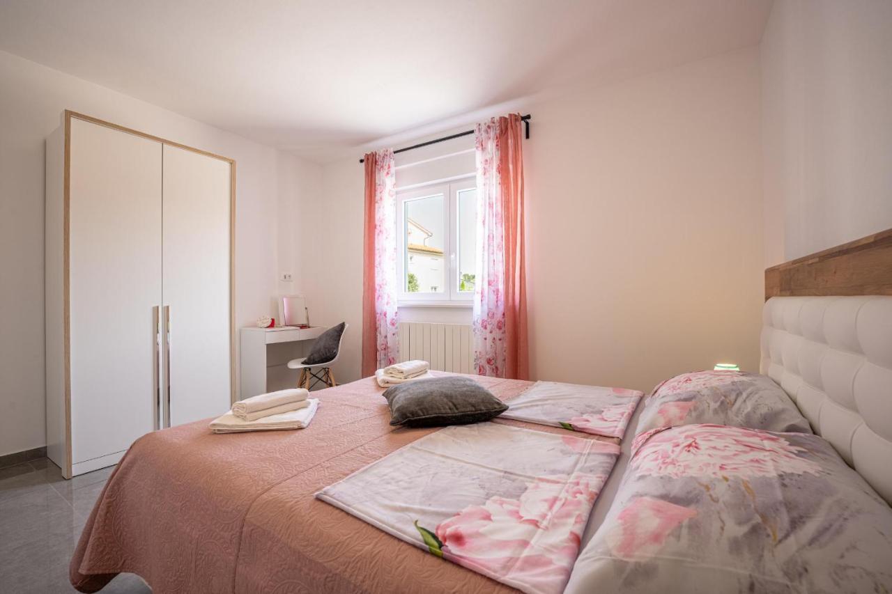 Domus Alba Apartments PUY Eksteriør bilde