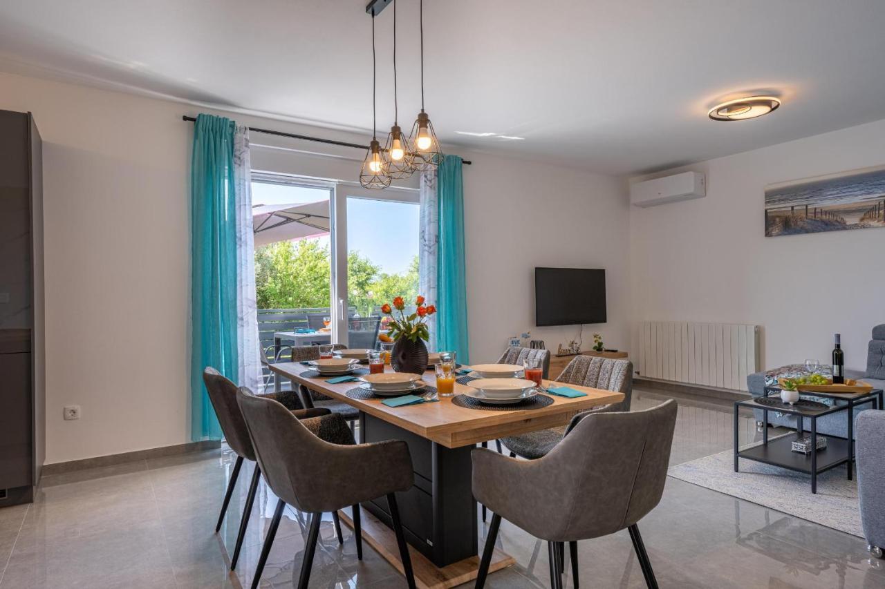 Domus Alba Apartments PUY Eksteriør bilde