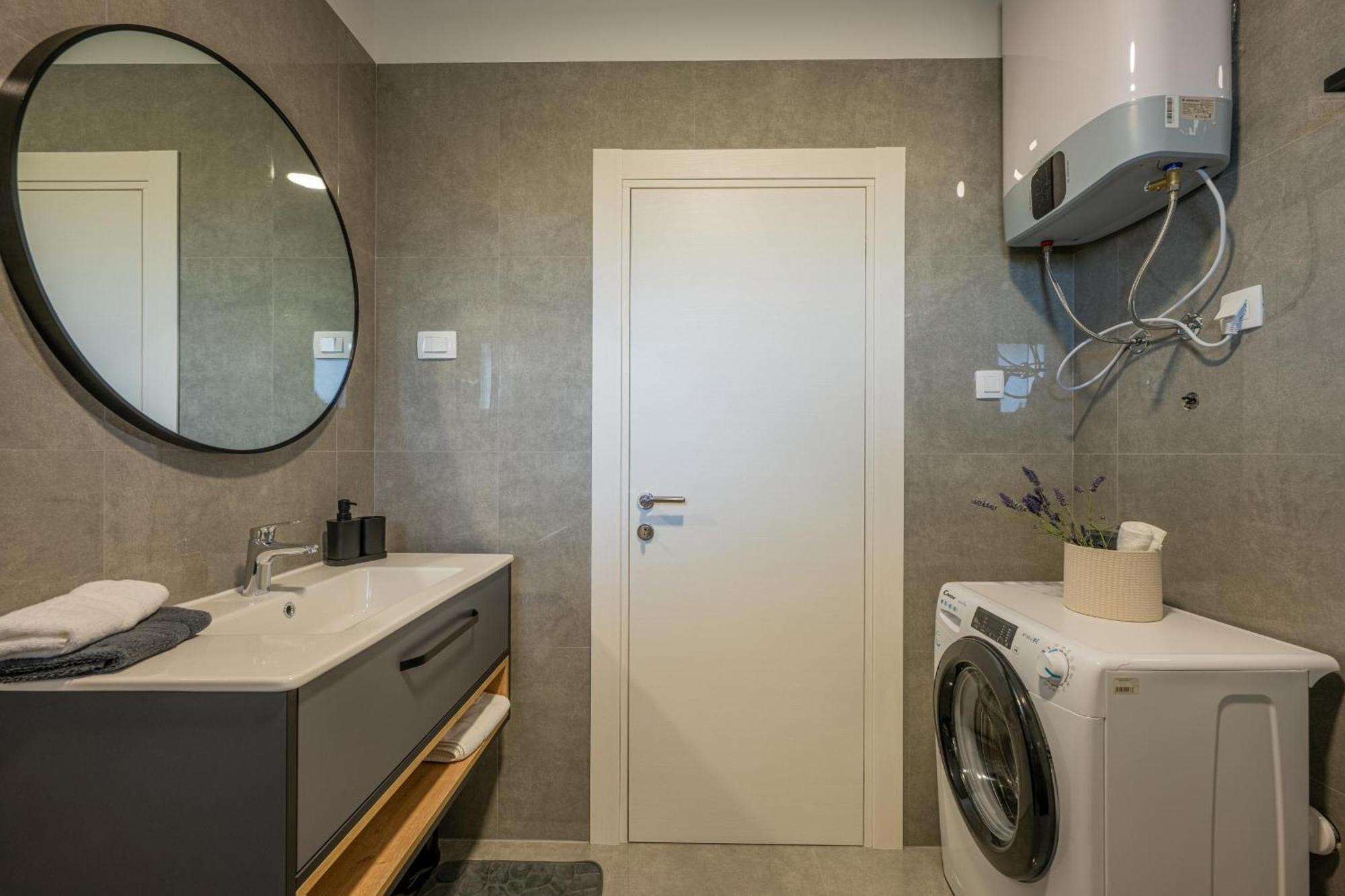 Domus Alba Apartments PUY Eksteriør bilde