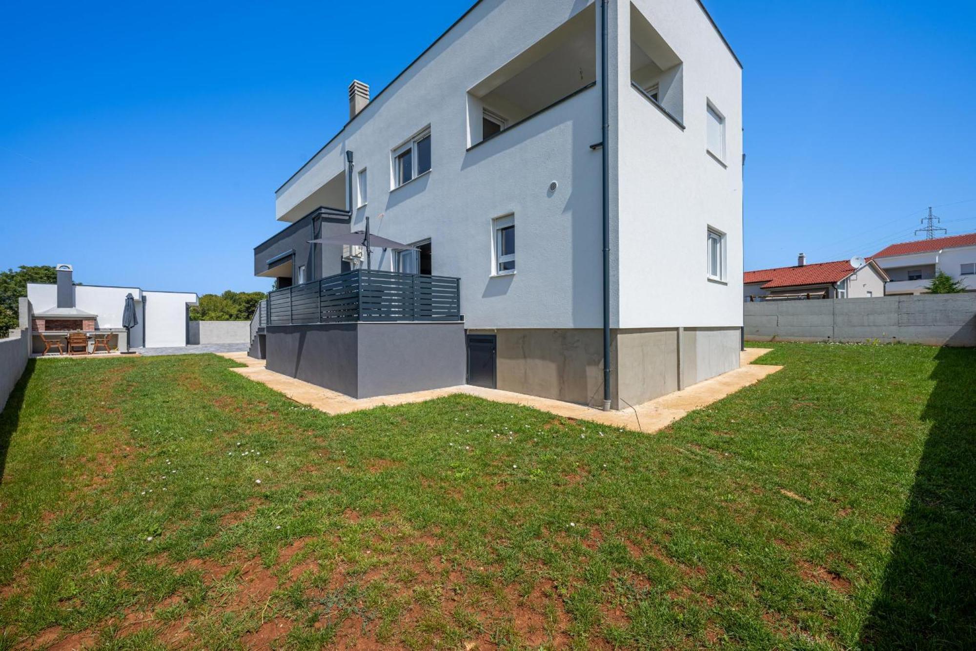 Domus Alba Apartments PUY Eksteriør bilde